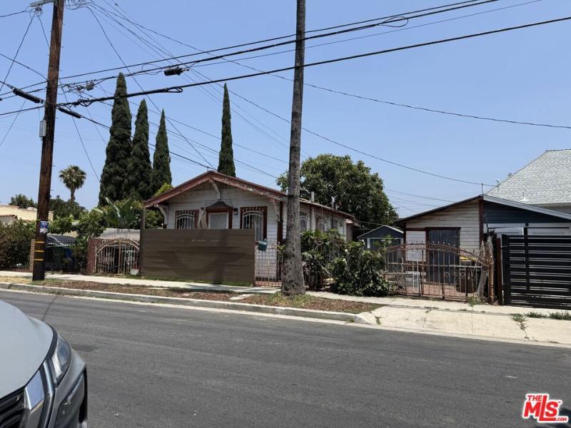 1537 Blake AV Los Angeles CA 90031 | MLS #26844213 41 MLS #26844213 image #0