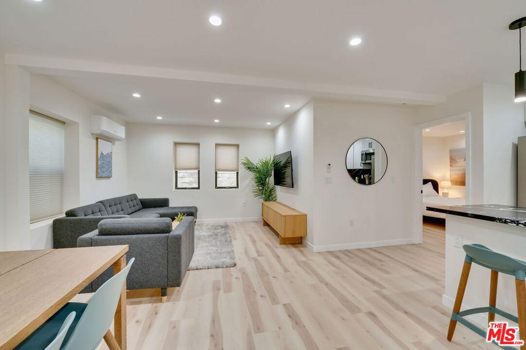MLS #26844319 image #0