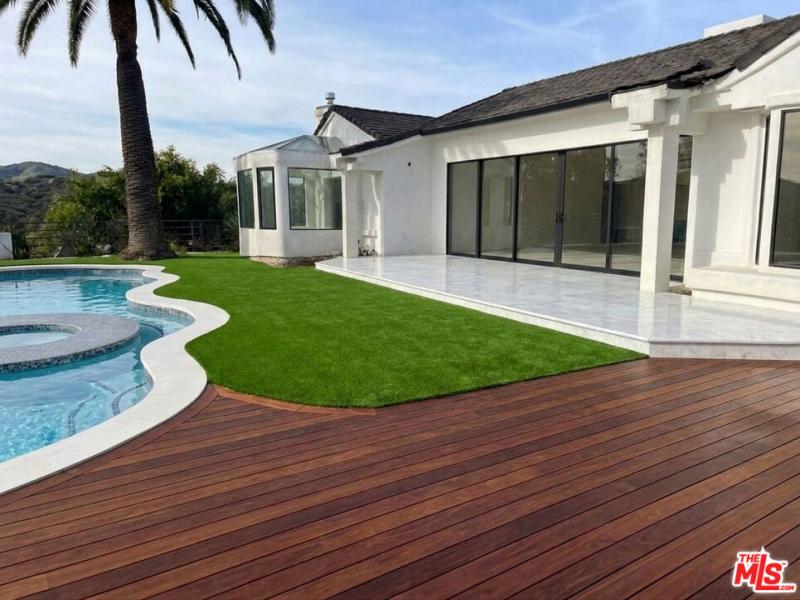MLS #26845963 image #0