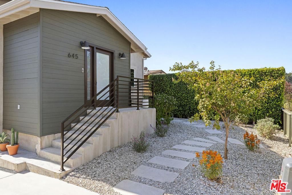 MLS #26846219 image #0