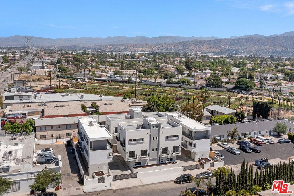 10963 Calvert #1/2 North Hollywood CA 91601 | MLS #26846943 45 MLS #26846943 image #0