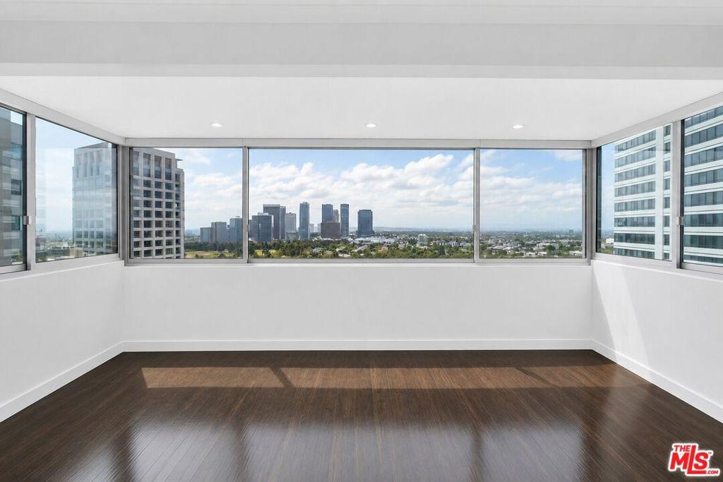 865 Comstock AV #16C Los Angeles CA 90024 | MLS #26847129 45 MLS #26847129 image #0