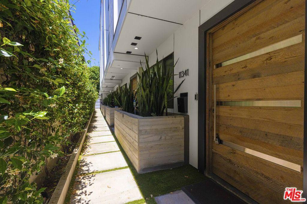 11341 Pearl ST Los Angeles CA 90064 | MLS #26829057 87 MLS #26829057 image #0