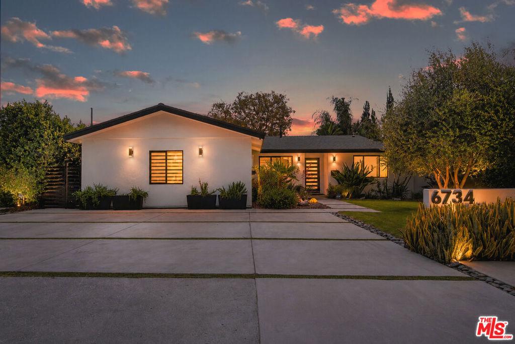 MLS #26847669 image #0
