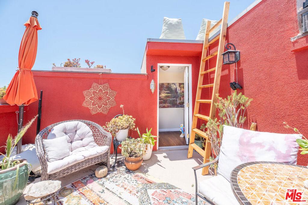 5254 Corteen PL #10 Valley Village CA 91607 | MLS #26847751 45 MLS #26847751 image #0