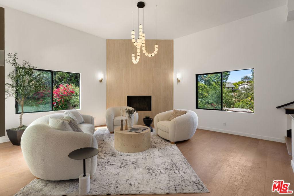 8506 Oak CT Los Angeles CA 90046 | MLS #26847891 45 MLS #26847891 image #0