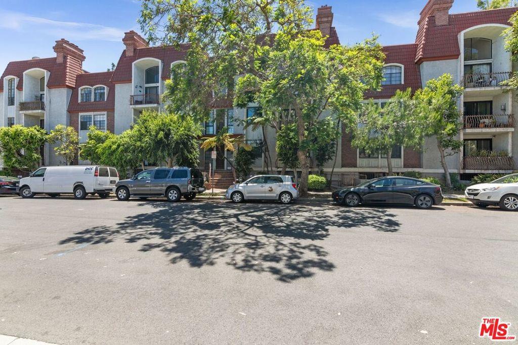 2031 S Bentley AV #107 Los Angeles CA 90025 | MLS #26849435 45 MLS #26849435 image #0