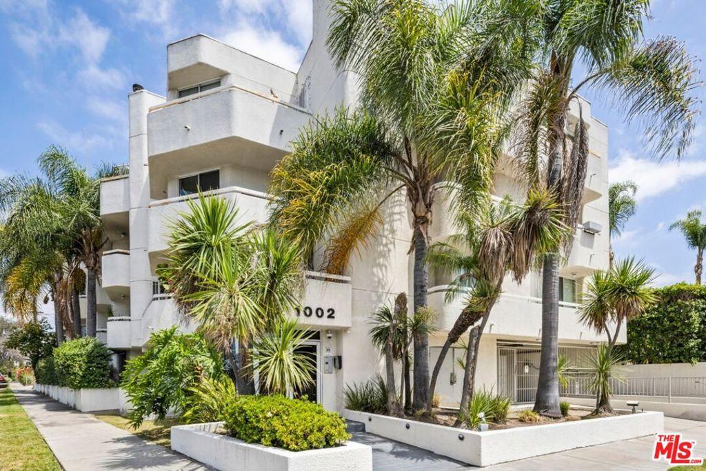 1002 S Burnside AV #203 Los Angeles CA 90019 | MLS #26850301 45 MLS #26850301 image #0
