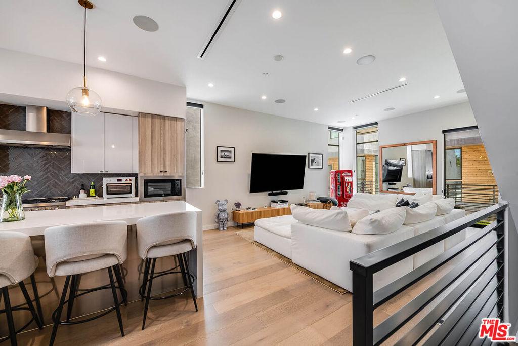 MLS #26851057 image #0
