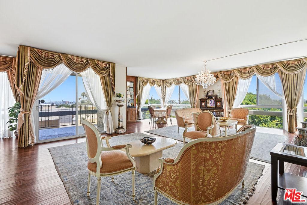 318 N Maple DR #506 Beverly Hills CA 90210 | MLS #26851059 45 MLS #26851059 image #0