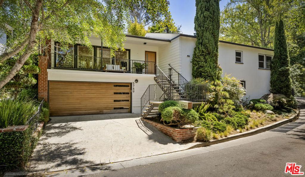 MLS #26851955 image #0