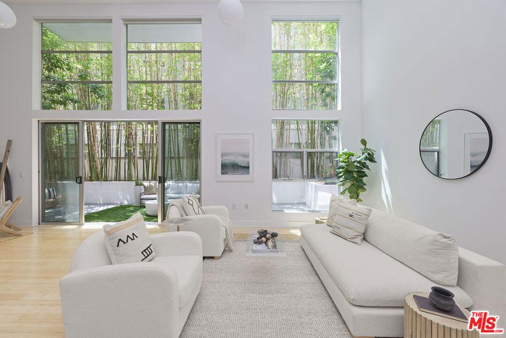 13326 Beach AV #105 Marina del Rey CA 90292 | MLS #26852509 45 MLS #26852509 image #0