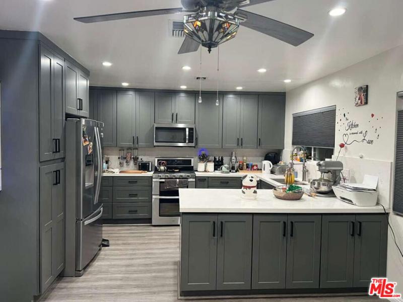 MLS #26852703 image #0