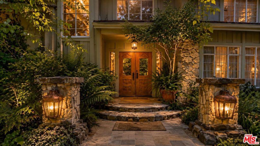 MLS #26853073 image #0
