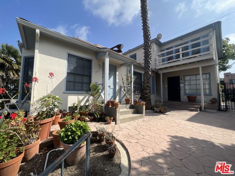 1721 Glendon AV Los Angeles CA 90024 | MLS #26853085 45 MLS #26853085 image #0