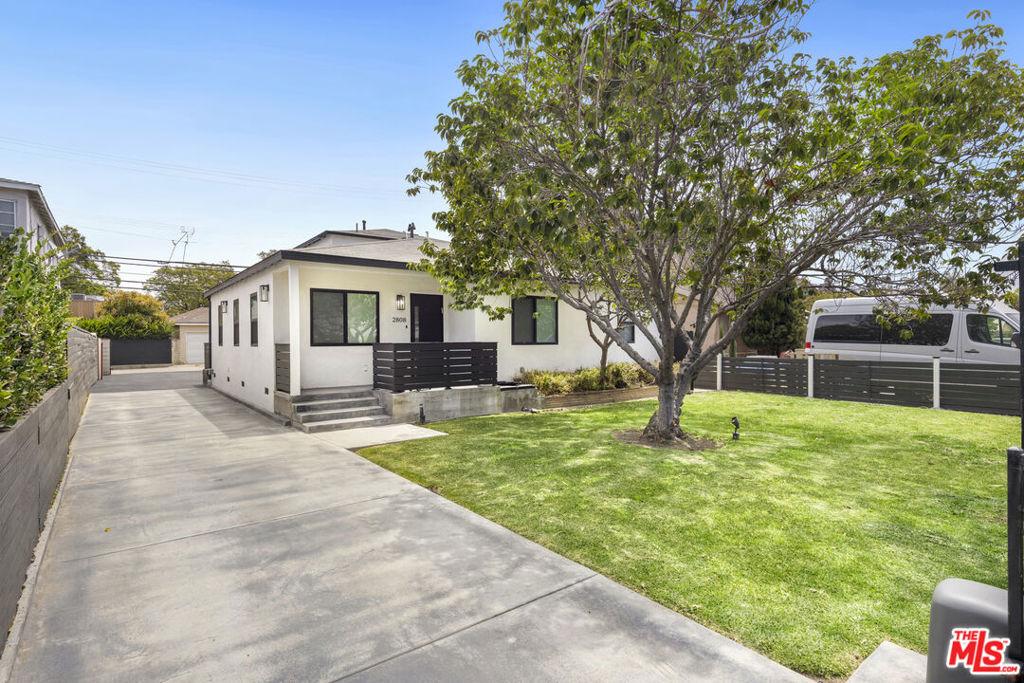 MLS #26853445 image #0