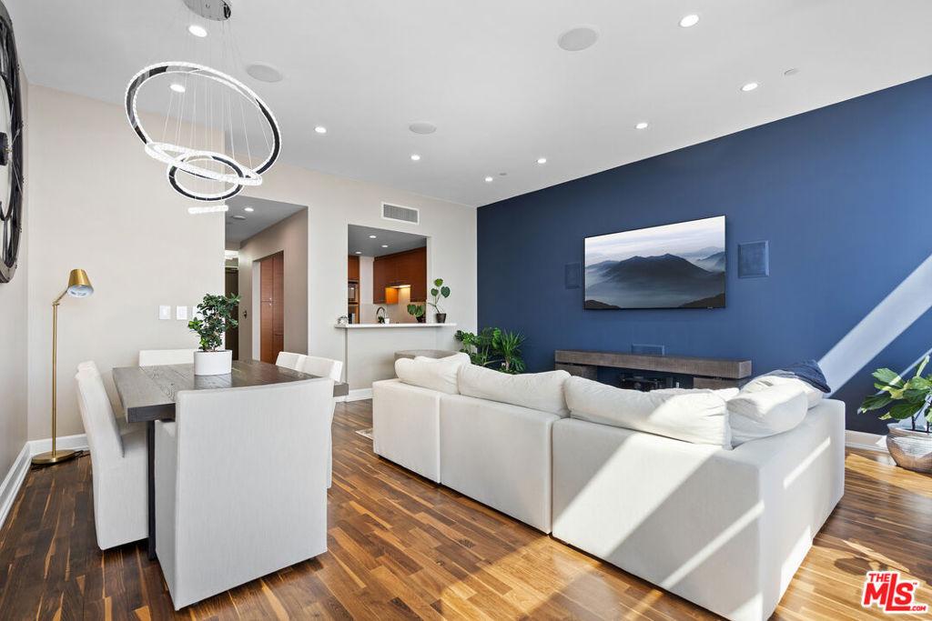 MLS #26853903 image #0