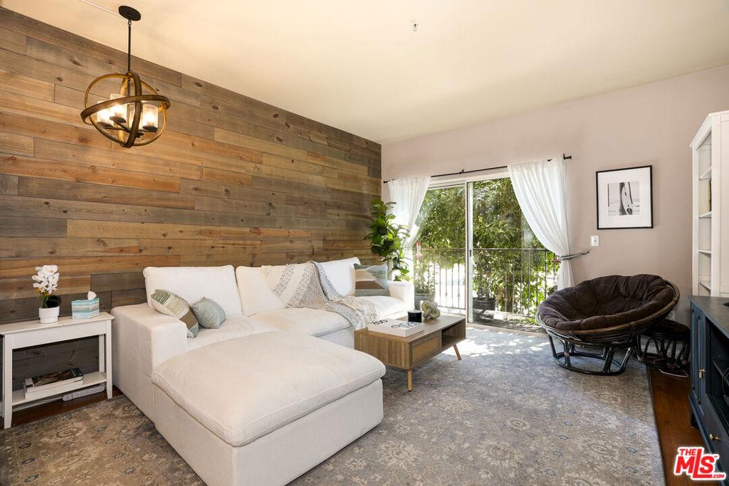 MLS #26854153 image #0