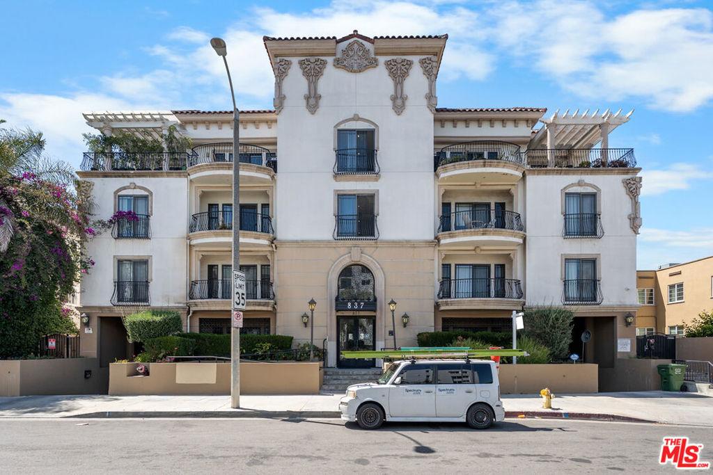 837 Crenshaw BL #204 Los Angeles CA 90005 | MLS #26854951 45 MLS #26854951 image #0