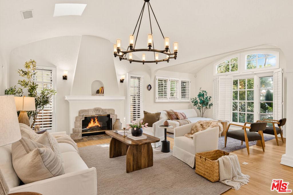 MLS #26856167 image #0