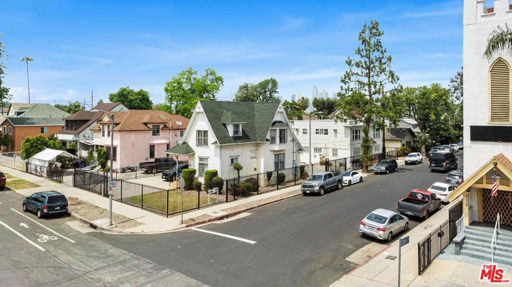933 E 28th ST Los Angeles CA 90011 | MLS #26856169 45 MLS #26856169 image #0