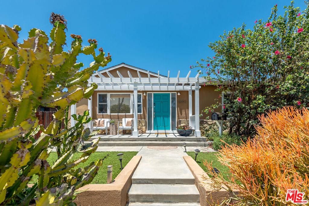 12495 Culver BL Los Angeles CA 90066 | MLS #26856277 41 MLS #26856277 image #0