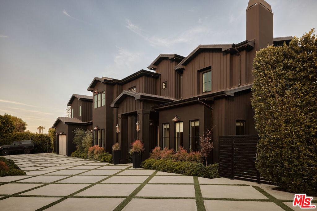 MLS #26856657 image #0