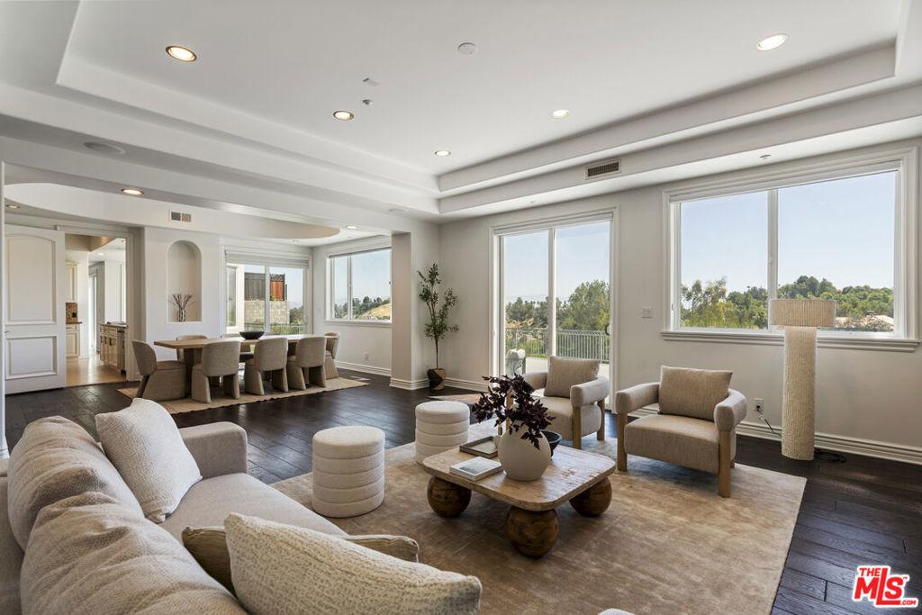 MLS #26856707 image #0