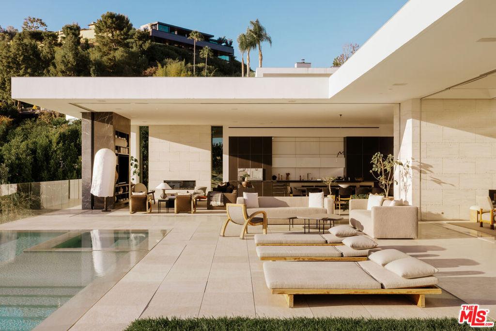 MLS #26857359 image #0