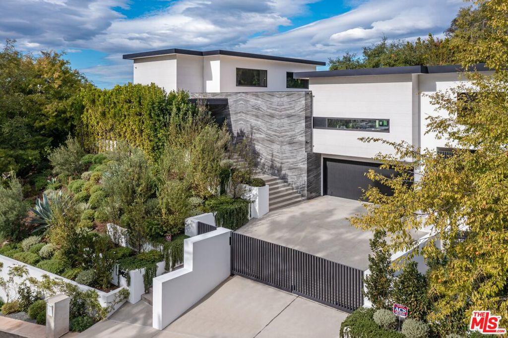 9455 Eden DR Beverly Hills CA 90210 | MLS #26857381 45 MLS #26857381 image #0
