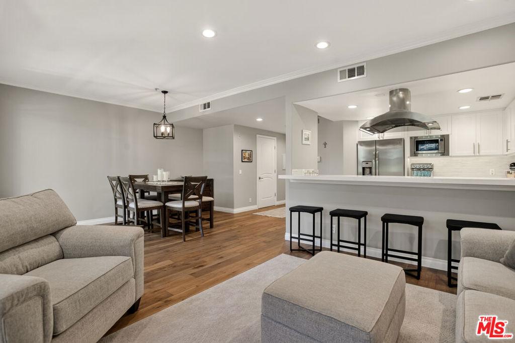 MLS #26857395 image #0
