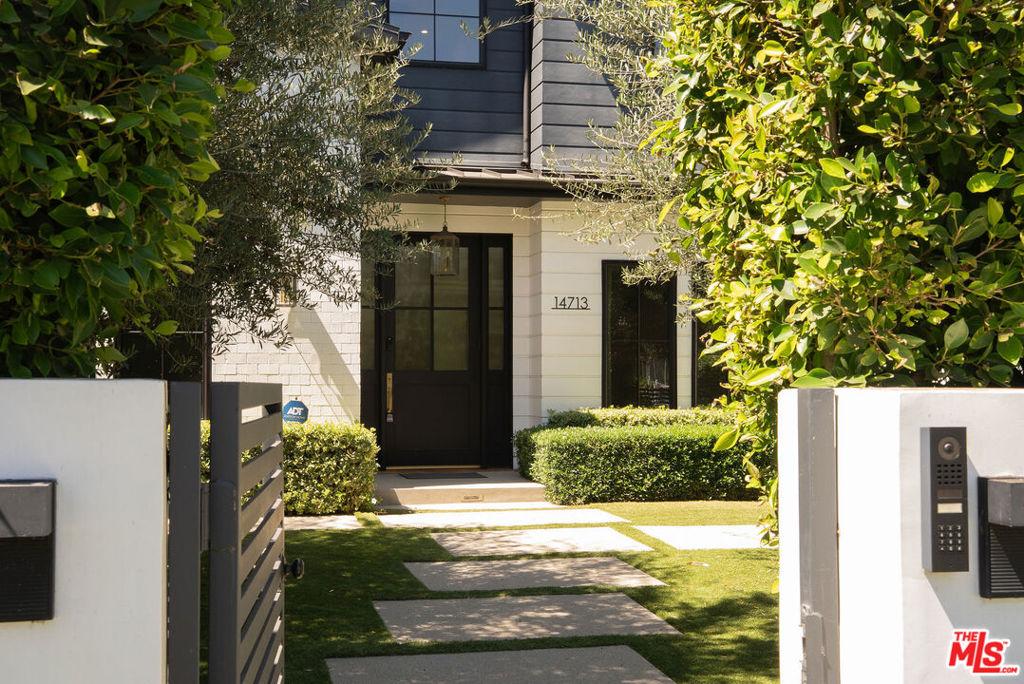 MLS #26857695 image #0