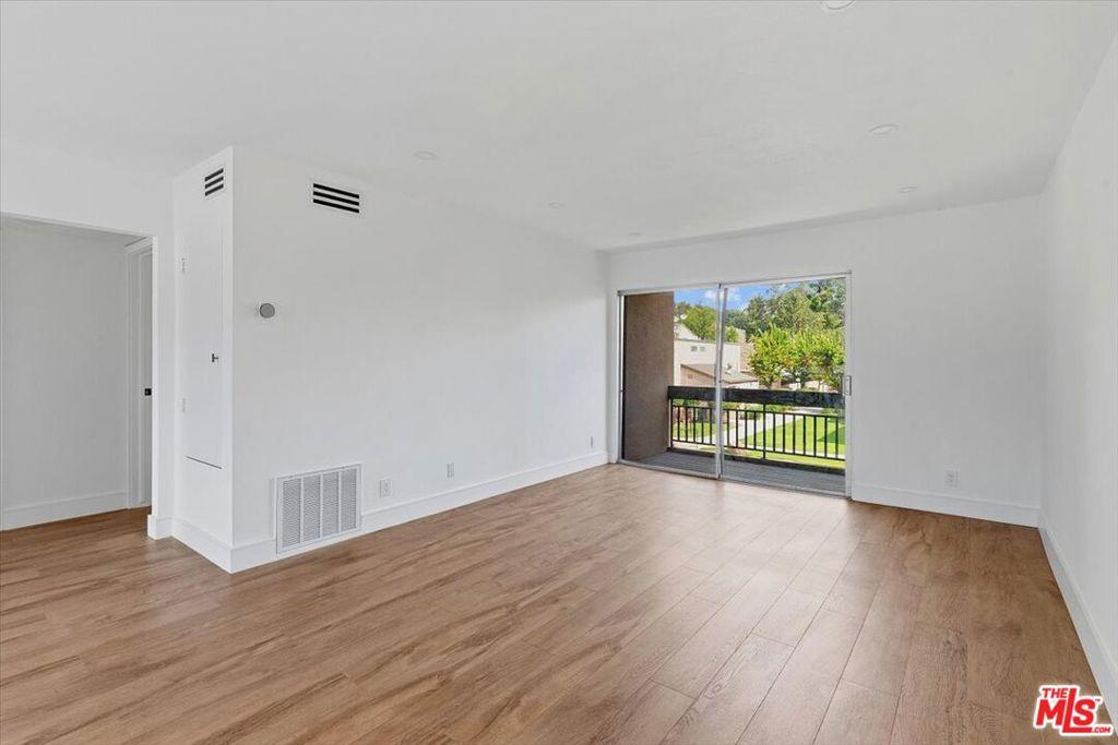 25746 Player DR #Q4 Santa Clarita CA 91355 | MLS #26857751 45 MLS #26857751 image #0