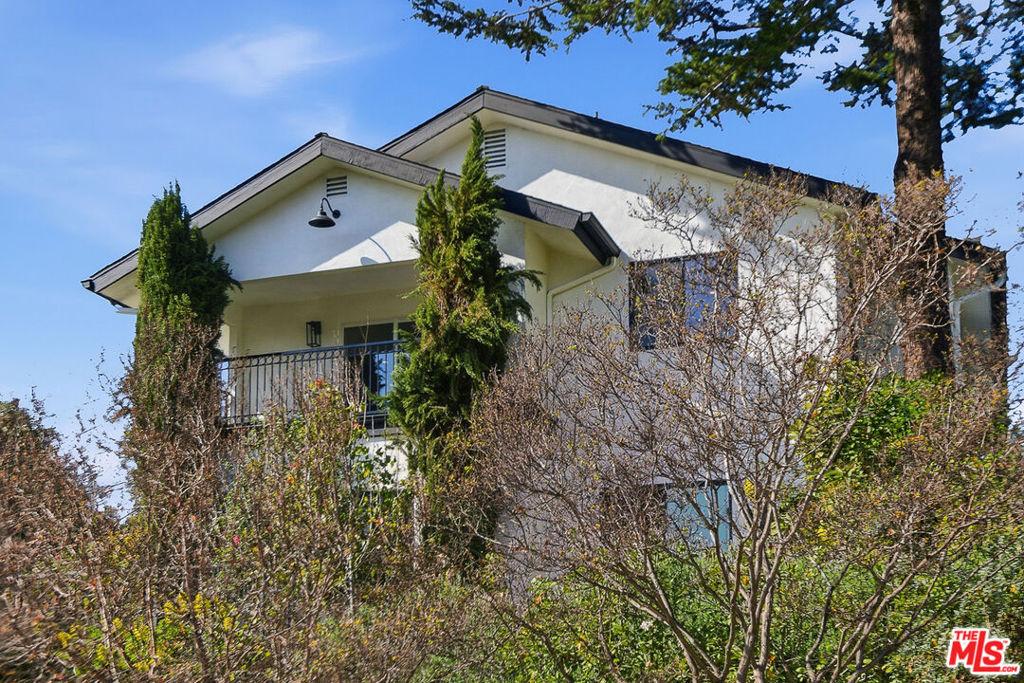 1301 Angelus AV Los Angeles CA 90026 | MLS #26857807 45 MLS #26857807 image #0