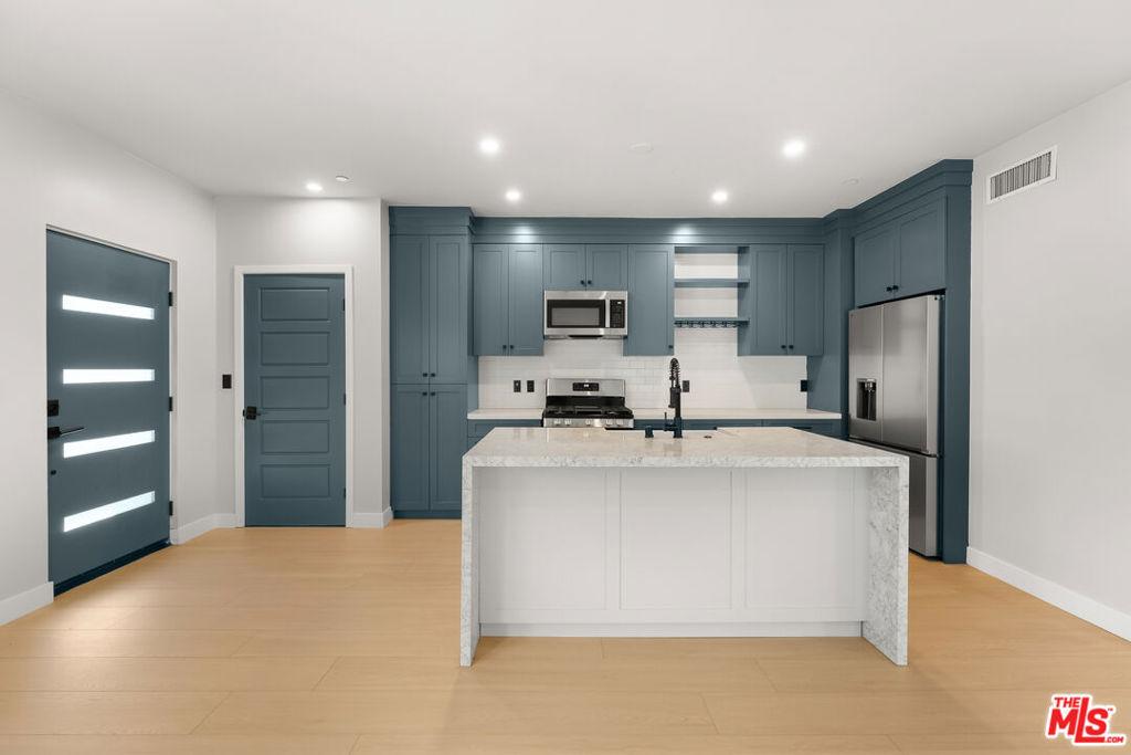 MLS #26858517 image #0