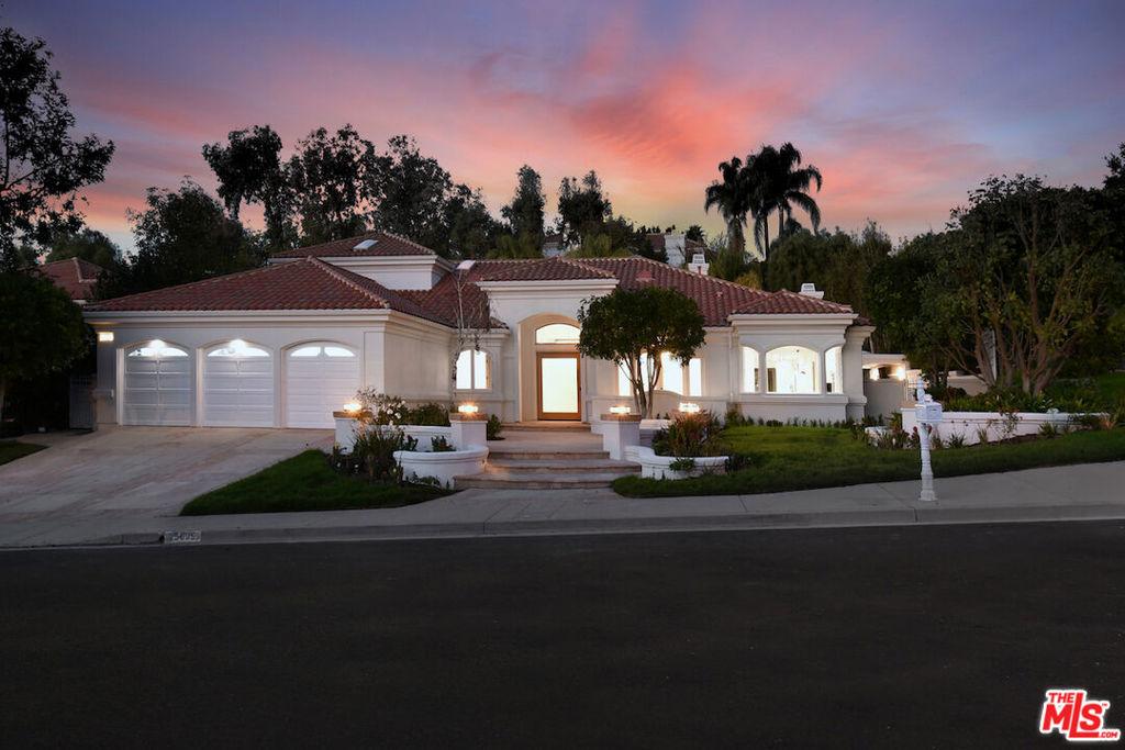 MLS #26858919 image #0