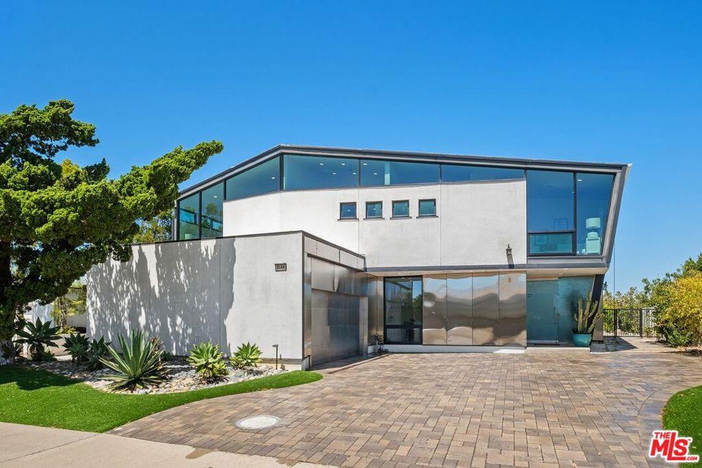 MLS #26859199 image #0