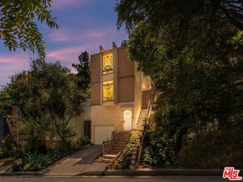 8824 Wonderland AV Los Angeles CA 90046 | MLS #26859511 41 MLS #26859511 image #0