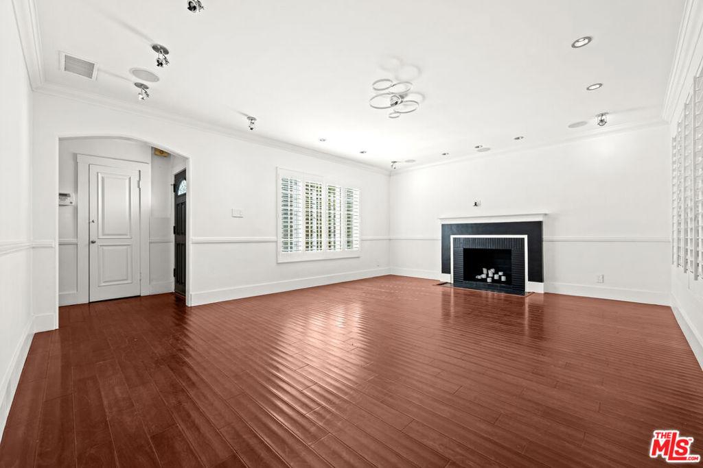 803 S Sycamore AV Los Angeles CA 90036 | MLS #26860111 45 MLS #26860111 image #0