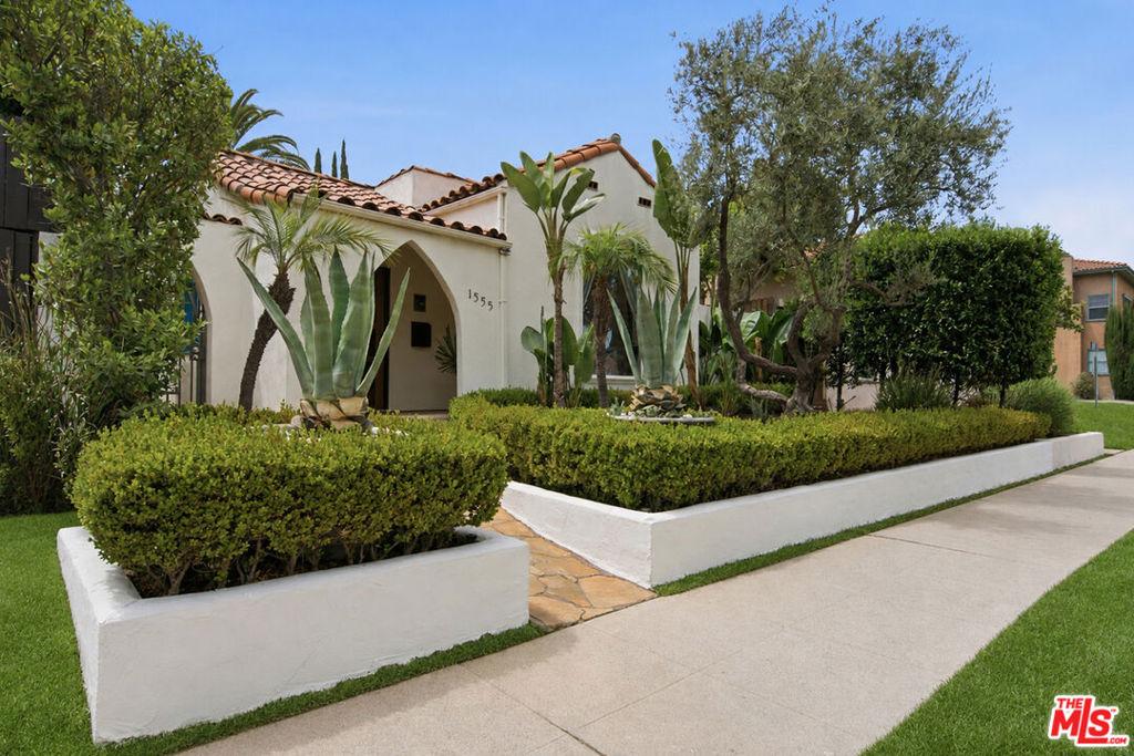 MLS #26860319 image #0