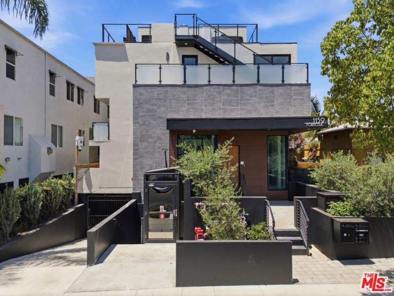 MLS #26860397 image #0