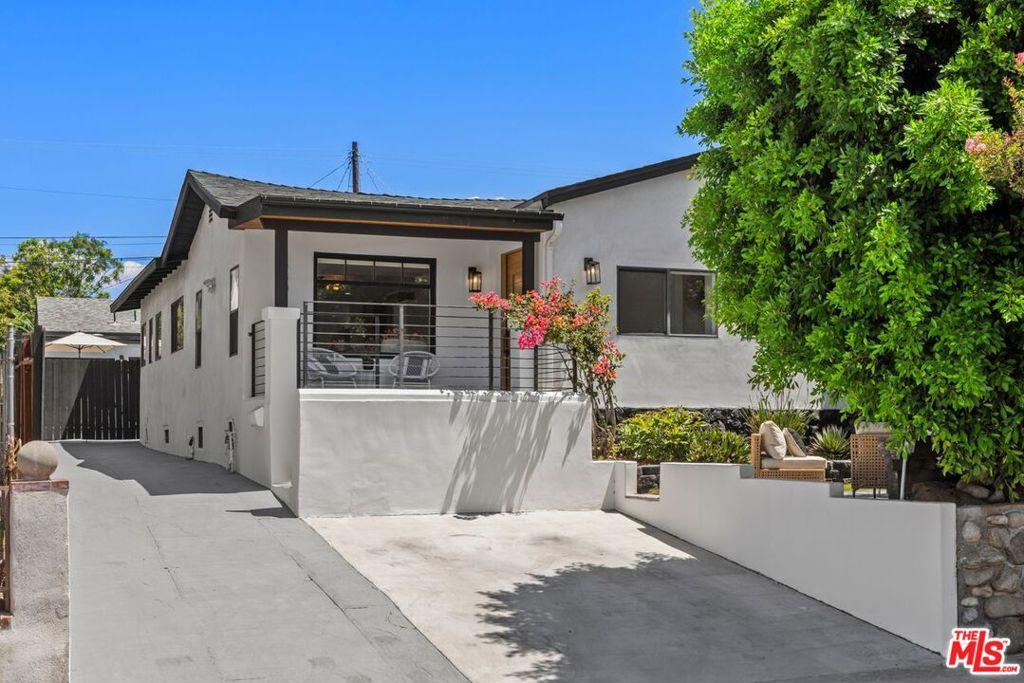 MLS #26860417 image #0