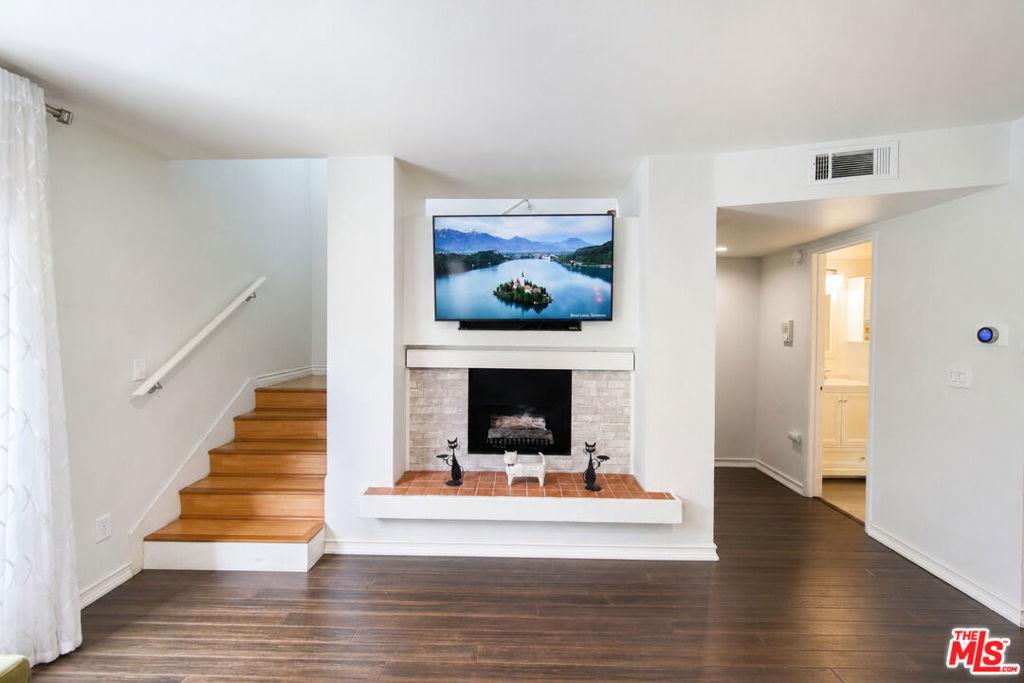 MLS #26860557 image #0