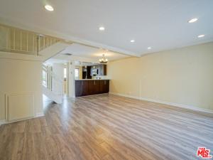 5760 OWENSMOUTH AV #14 Woodland Hills CA 91367 | MLS #26860569 45 MLS #26860569 image #0