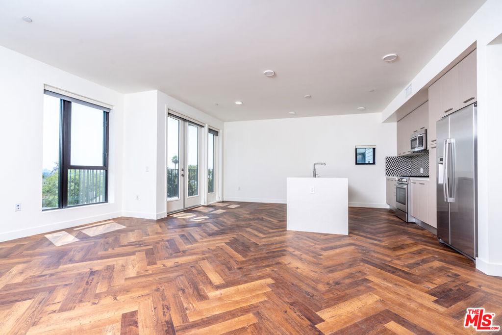 MLS #26860603 image #0