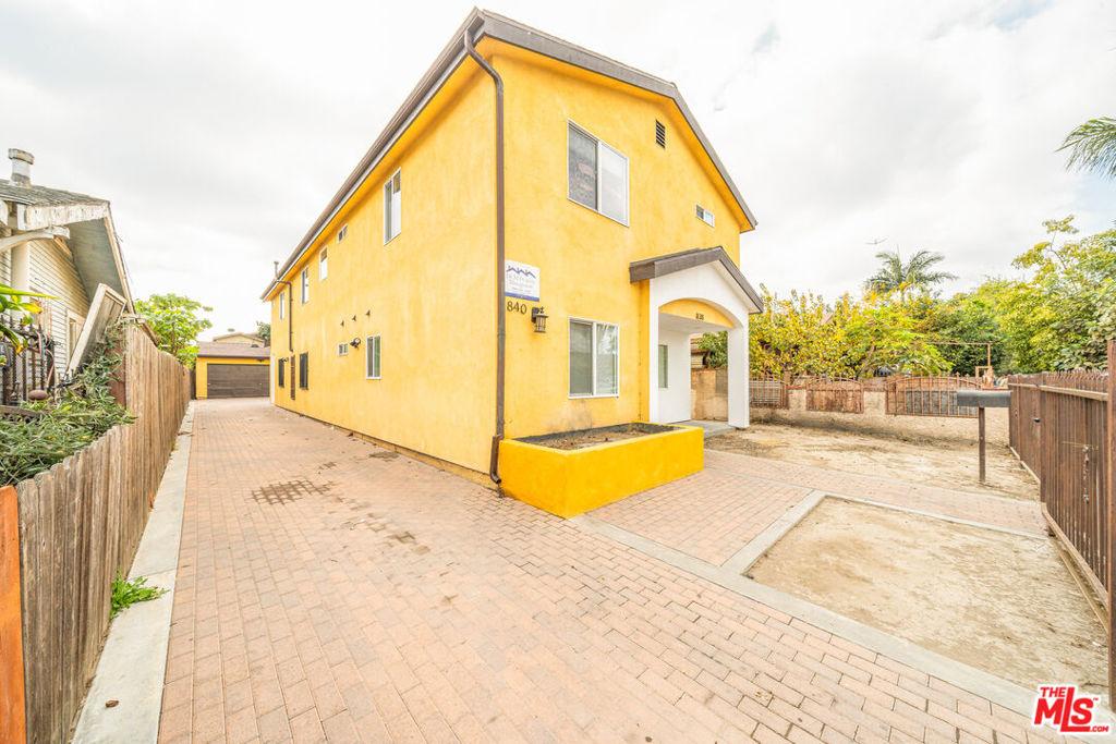 MLS #26860979 image #0