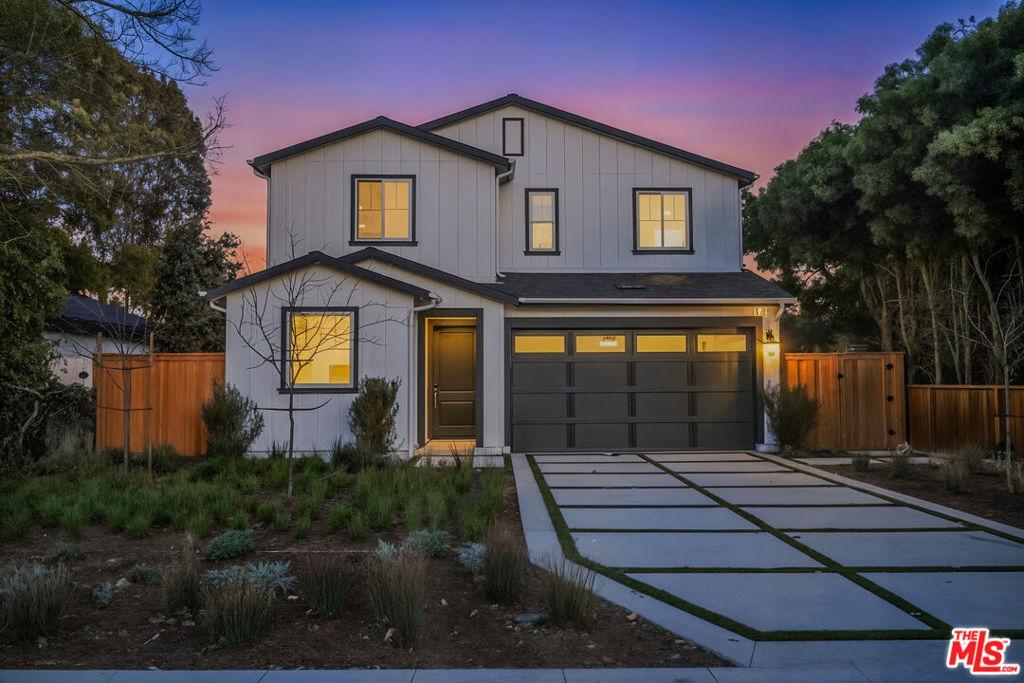 MLS #26861387 image #0