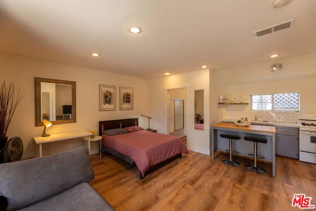 MLS #26861691 image #0