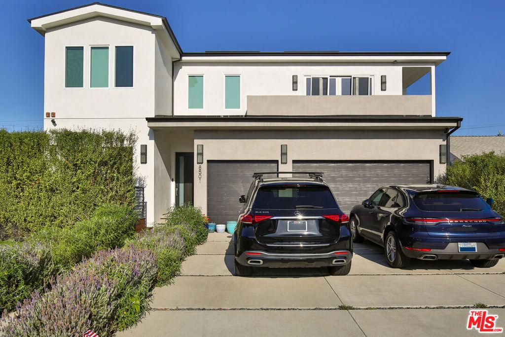 8501 Belford AV Los Angeles CA 90045 | MLS #26861723 45 MLS #26861723 image #0