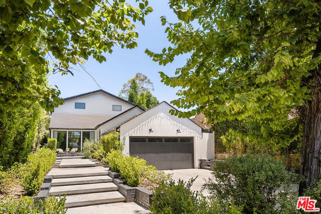 MLS #26861967 image #0